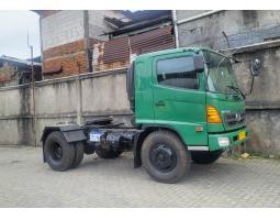 Hino Ranger Engkel Tractor Head SG 260 J 2012 Head Trailer Bekas Ban Baru - Jakarta Utara