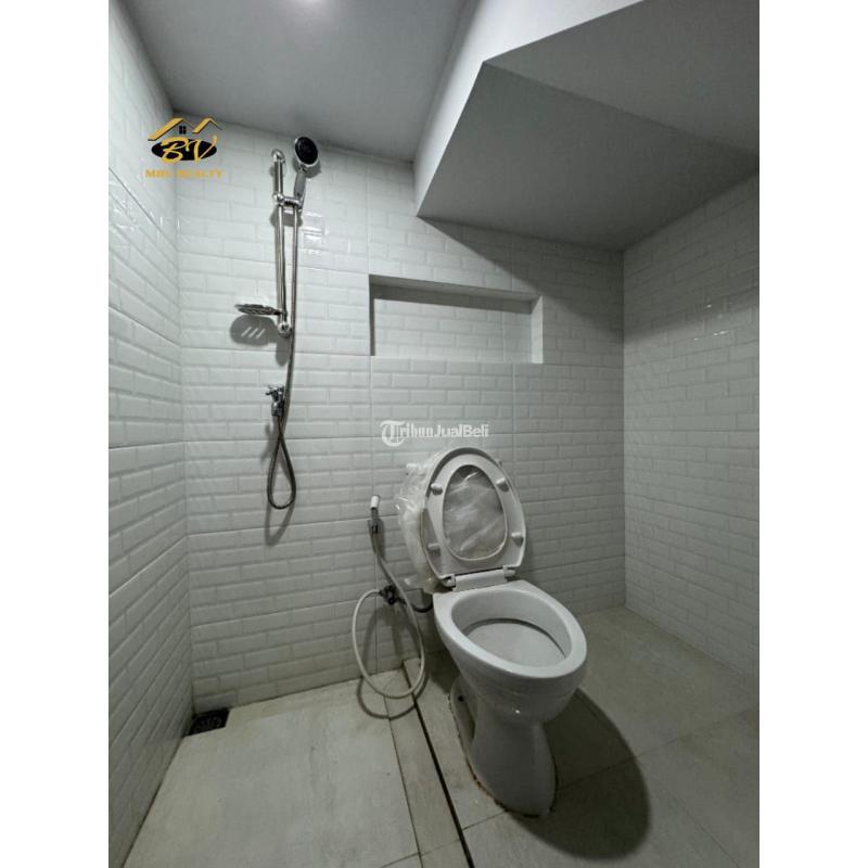 Jual Rumah 2,5 Lantai Baru Tipe 130 Dalam Cluster Fasum Kolam Renang Di Kebagusan Pasar MInggu - Jakarta Selatan