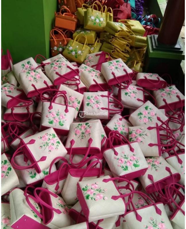 Tas Pandan Sulam Bunga Pink - Bandung Jawa Barat