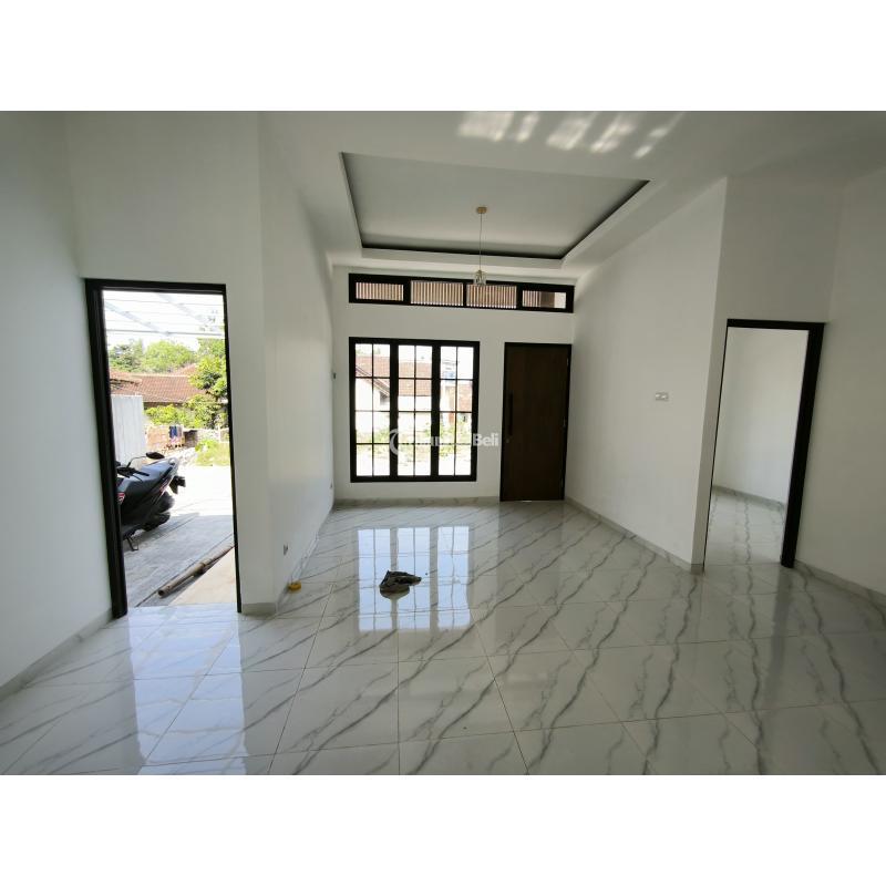 Dijual Rumah Cantik Minimalis Luas 100m2 SHM Kawasan Jalan Magelang - Yogyakarta