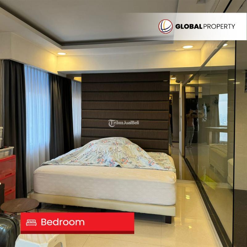 Jual Apartemen Bekas Sangat Luas 264 sqm, Luxury, 4 Bedrooms, Semi Furnished, High Floor - Jakarta Barat