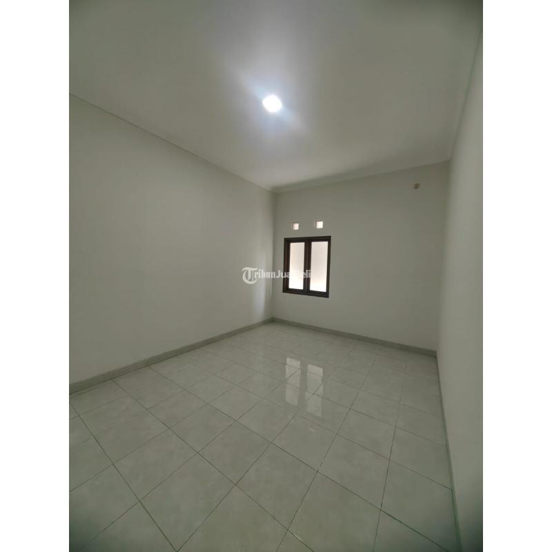 Dijual Rumah Lantai 2 Mewah Luas 119m2 SHM Jalan Kaliurang KM 8 - Sleman Yogyakarta