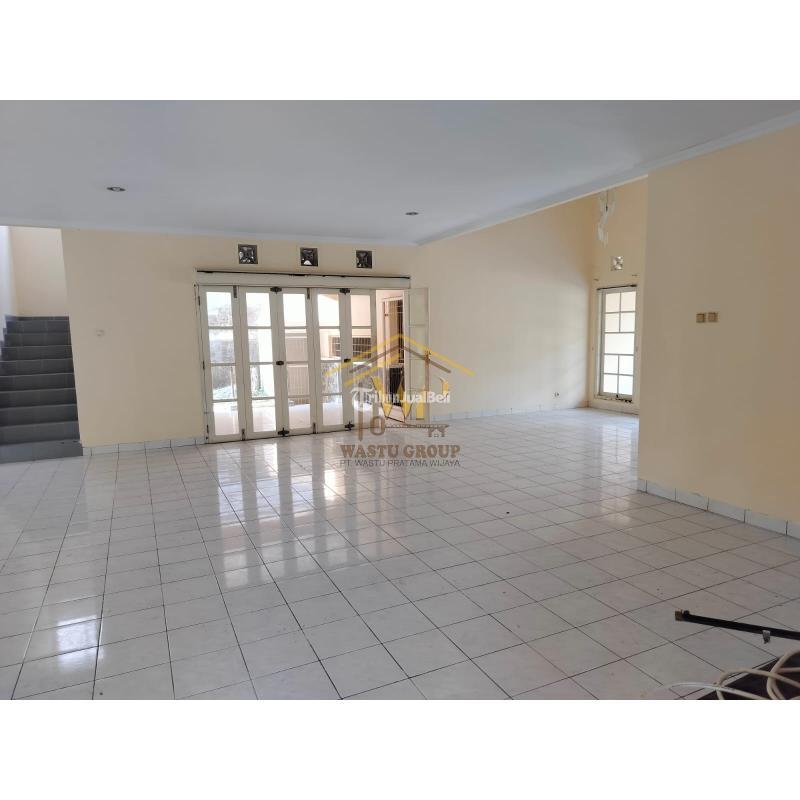 Dijual Rumah Termewah Bonus Tanah Luas 843m2 LB340 SHM 4KT 4KM Di Ngaglik Jakal - Sleman Yogyakarta