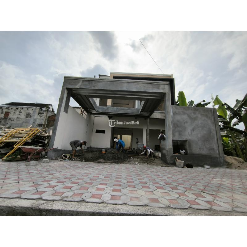 Dijual Rumah Baru 2 Lantai Mewah Dekat UGM LT122 m2 SHM - Yogyakarta 