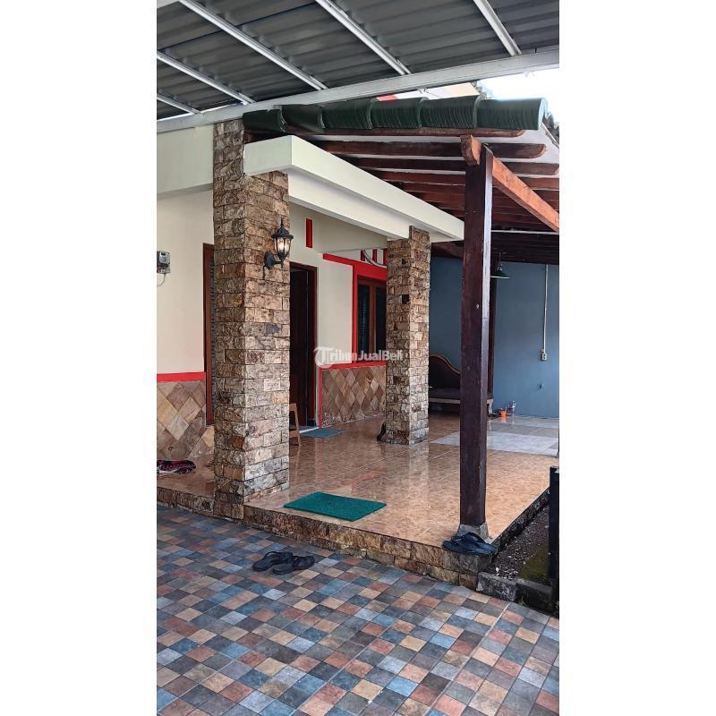Dijual Rumah Second Seperti Baru Luas 112m2 SHM Jambon Dekat Kota di Perumahan - Yogyakarta