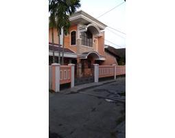 Dijual Rumah 2 Lantai LT210 LB233 6KT 5KM Legalitas SHM Lokasi Strategis - Yogyakarta 