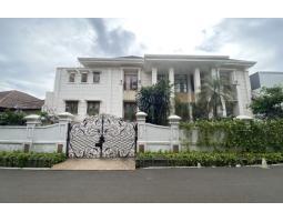 Dijual Rumah Mewah Luas 709 m2 di Widya Chandra Senayan Kebayoran Baru - Jakarta Selatan