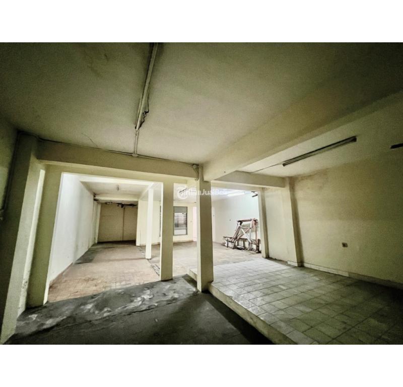 Dijual Rumah Hoek Tipe 464 m2 Bekas Strategis Darmawangsa Kebayoran Baru - Jakarta Selatan