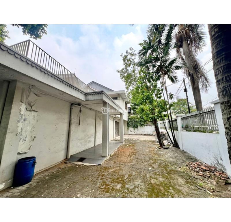 Dijual Rumah Hoek LT656 LB464 SHM 6KT 3KM Strategis Darmawangsa Kebayoran Baru - Jakarta Selatan