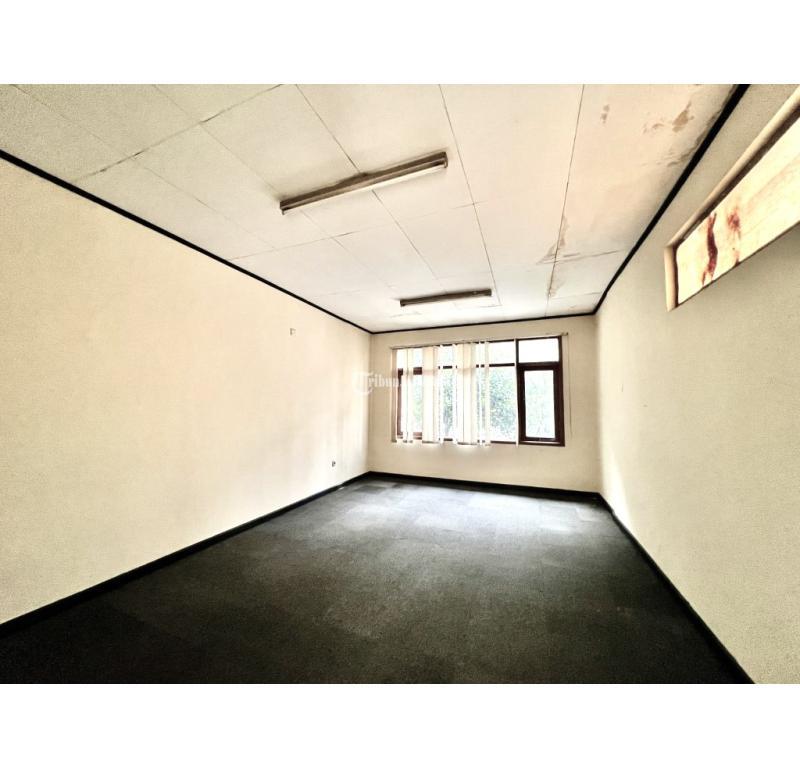 Dijual Rumah Hoek LT656 LB464 SHM 6KT 3KM Strategis Darmawangsa Kebayoran Baru - Jakarta Selatan