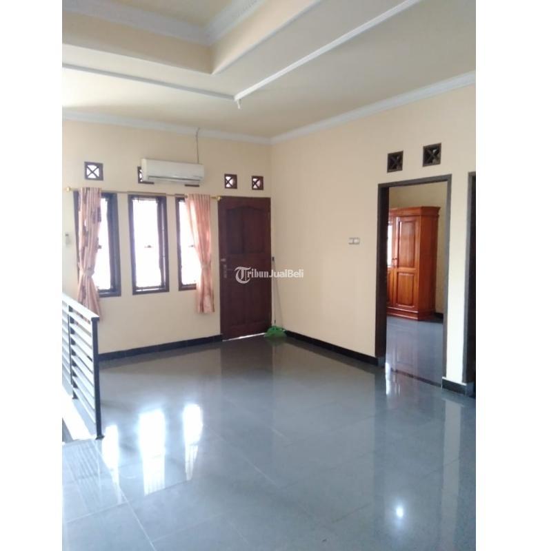 Disewakan Rumah Bersih Semi Furnish 2 Lantai Jalan Saturnus Tengah Margahayu Raya - Bandung Kota Jawa Barat