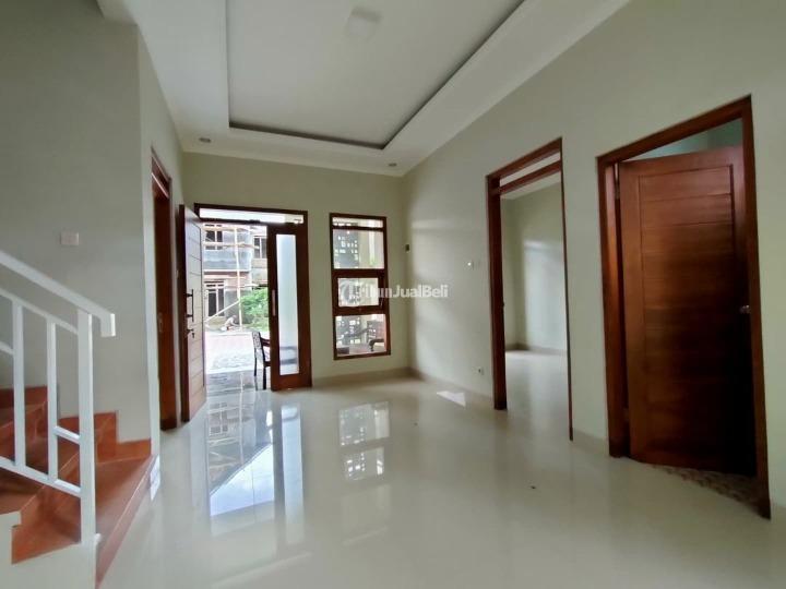 Jual Rumah Siap Huni 2 Lantai Tipe 146 Baru Akses Mudah Dekat Jalan Raya Jogja Solo - Sleman Jogja