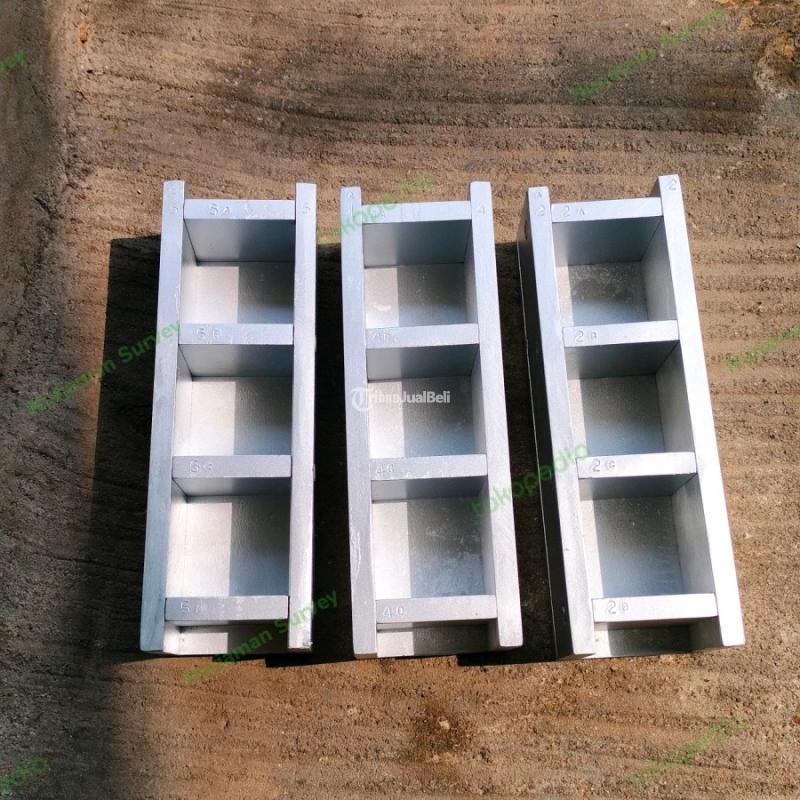 Cetakan Beton 5x5x5 cm Bahan Plat Baja - Jakarta Barat 
