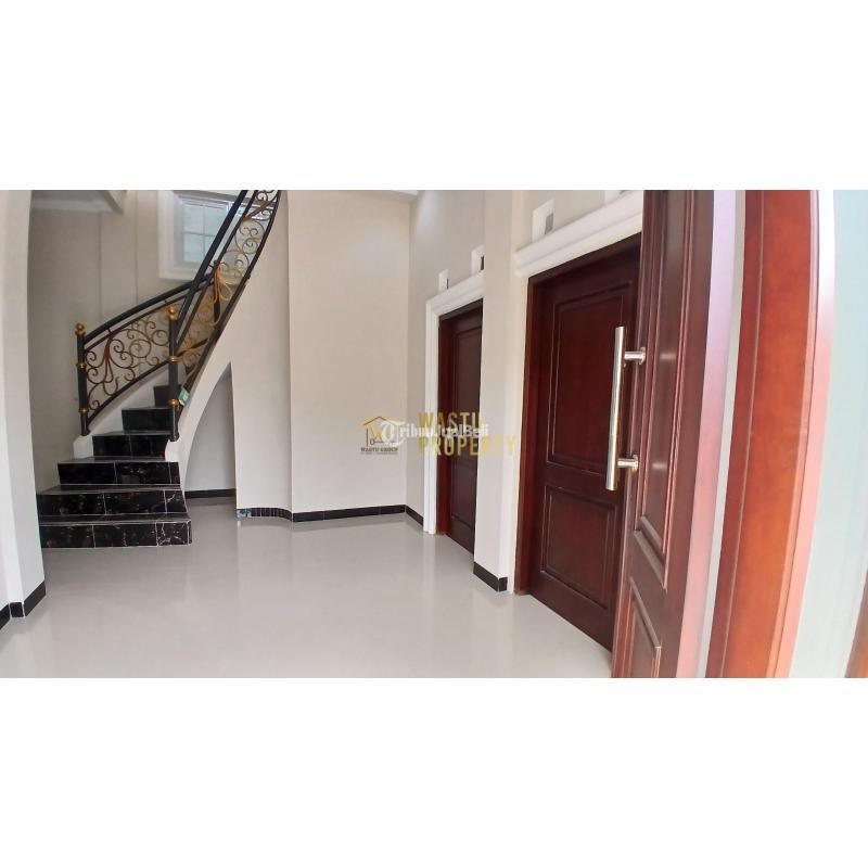 Dijual Rumah 2 Lantai LT99 LB105 4KT 3KM Legalitas SHM Lokasi Strategis - Bantul Yogyakarta