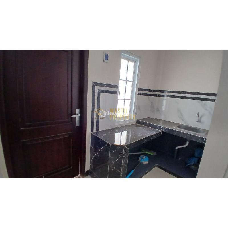 Dijual Rumah 2 Lantai LT99 LB105 4KT 3KM Legalitas SHM Lokasi Strategis - Bantul Yogyakarta