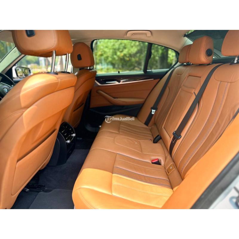 Mobil BMW 520I G30 2018 AT Putih Bekas Siap Pakai - Jakarta Utara