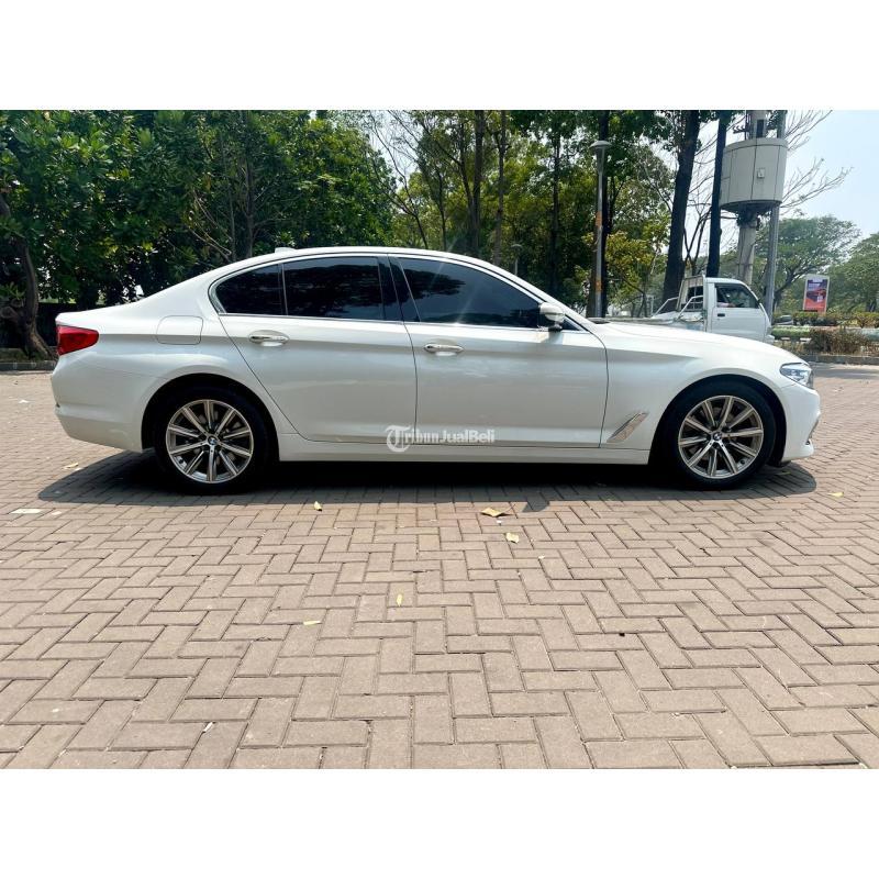 Mobil BMW 520I G30 2018 AT Putih Bekas Siap Pakai - Jakarta Utara