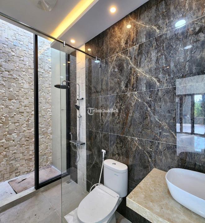 Jual Rumah Mewah 2 Lantai Furnished Dengan Kolam Renang Tipe 300 Baru Di Ngaglik - Sleman Jogja