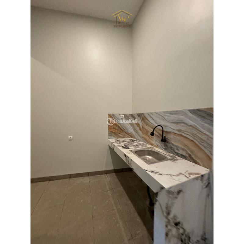 Dijual Kost 2 Lantai LT148 LB230 Legalitas SHM Siap Huni Lokasi Strategis - Sleman Yogyakarta