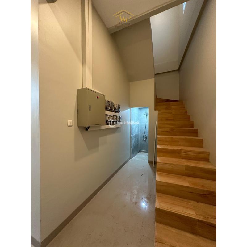 Dijual Kost 2 Lantai LT148 LB230 Legalitas SHM Siap Huni Lokasi Strategis - Sleman Yogyakarta