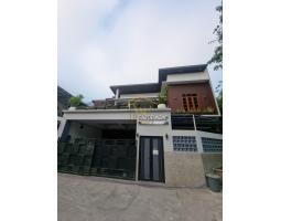 Dijual Rumah Induk Homestay 9KT 9KM Murah, 5 Menit Ke Terminal Giwangan Bantul - Jogja