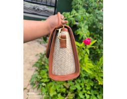 Tas Pandan Pesta Warna Natural - Maluku Barat Daya 