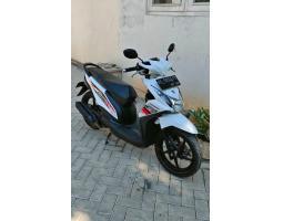 Motor Honda Beat Fi Tahun 2015 Bekas Warna Putih Pajak Hidup - Madiun 