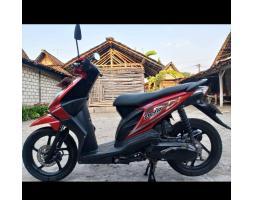 Motor Honda Beat Karbu Merah Tahun 2012 - Tuban