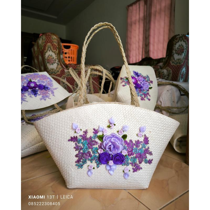 Tas Parcel Natal Pandan - Indragiri Hulu 