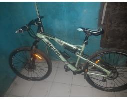Sepeda MTB Aleoca 26 Full Suspension Biru Bekas - Tangerang