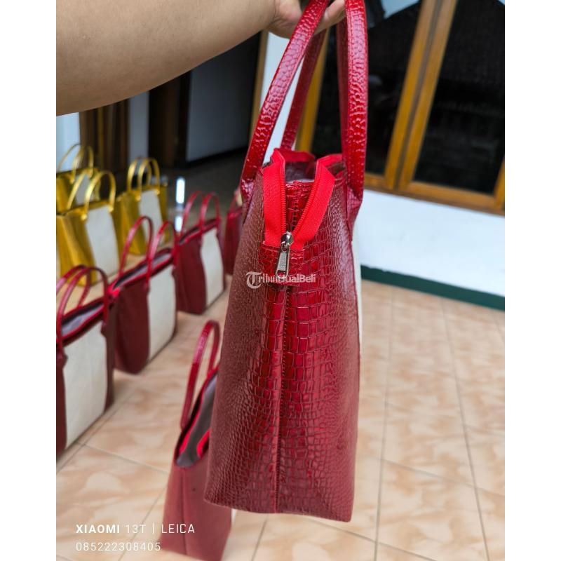 Tas Pandan Vynil Croco Merah Terang - Kediri 