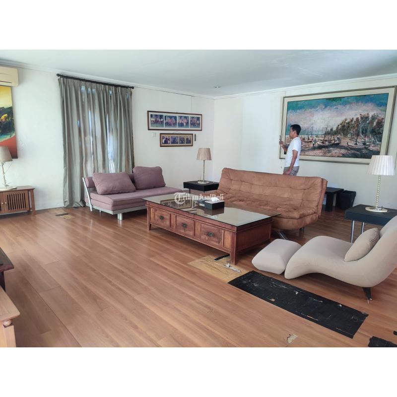 Jual Rumah Besar Ada Kolam Renang Baru Luas 1750 m2 Dekat Kawasan Bisnis Puputan - Denpasar