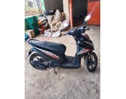 Motor Honda Beat Fi Bekas Warna Hitam Mulus Lengkap Tahun 2015 - Garut 