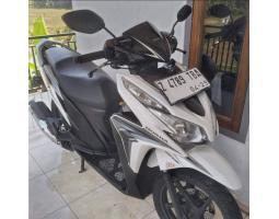 Motor Honda Vario Fi Bekas Tahun 2014 Warna Putih Mulus Komplit - Ciamis