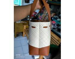 Tas Hampers Pandan Vynil Coklat - Tasikmalaya