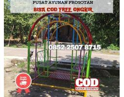  Ayunan Besi Gapura Taman Dan Perosotan Anak - Kuningan 