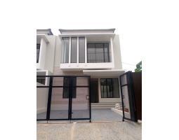 Dijual Rumah Mewah 2 Lantai, LT. 98m2, LB. 107m2, 3KT, 2KM, SHM, Tanah Luas, di Jati Asih - Bekasi 