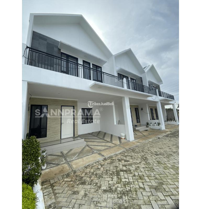 Dijual Townhouse 800 Jutaan 2 Lantai Dekat Mall The Park Sawangan - Depok 