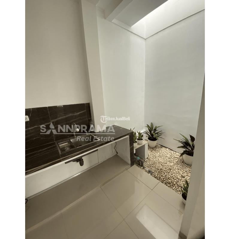 Dijual Townhouse 800 Jutaan 2 Lantai Dekat Mall The Park Sawangan - Depok