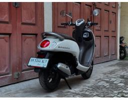 Motor Bekas Honda Scoopy Prestige Tahun 2024 Warna  White Doff Pajak On Surat Lengkap - Medan