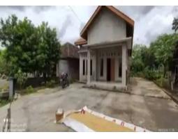 Dijual Rumah Siap Huni, LT. 630m2, LB. 200m2, SHM, Tingal Cat,  Pinggir Jalan DPU - Karanganyar