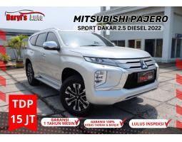 Mobil Mitsubishi Pajero Sport Dakar AT Diesel Sunroof 2022 Bekas TDP 15 Juta - Jakarta Utara