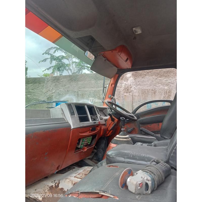 Dijual Truk Second, Isuzu FRR 190 PS, Tahun 2014, Kpasitas 10kl, Ready 2 Unit - Bogor