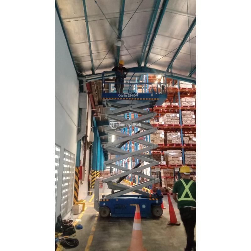 Scissor Lift Mulai 8 Meter - Mojokerto