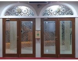Sticker Kaligrafi Kaca Masjid di Pamulang - Tangerang Selatan