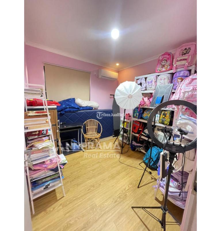 Jual Rumah Cantik Furnished Bekas Luas 76 m2 Di Private Cluster Dengan Spek Premium - Depok