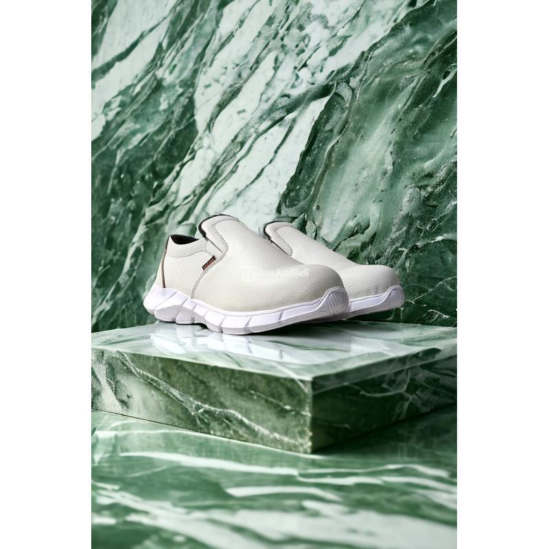 Distributor Sepatu Septi Putih - Samarinda