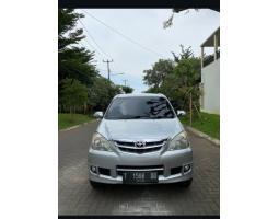 Mobil Toyota Avanza Tahun 2011 Bekas - Purwakarta