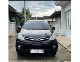 Mobil Daihatsu Xenia Bekas Tahun 2013 Warna Hitam - Bekasi 