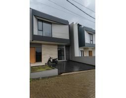 Dijual Rumah, LT. 124m2, LB. 140m2, SHM, Hadap Selatan, Dekat RS Hermina Pasteur - Cimahi